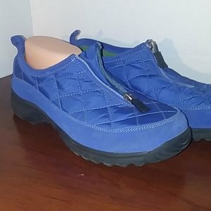 LANDSEND SHOES 8.5